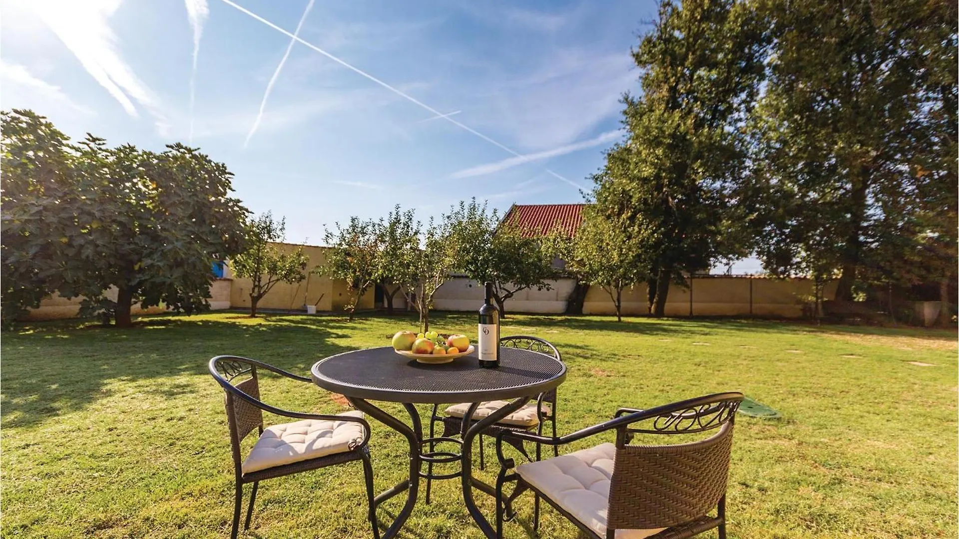 Holiday home 3 Bedroom Cozy Home In Liznjan Croatia