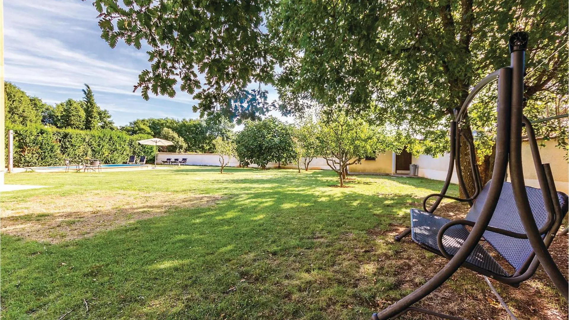 3 Bedroom Cozy Home In Liznjan 0*,