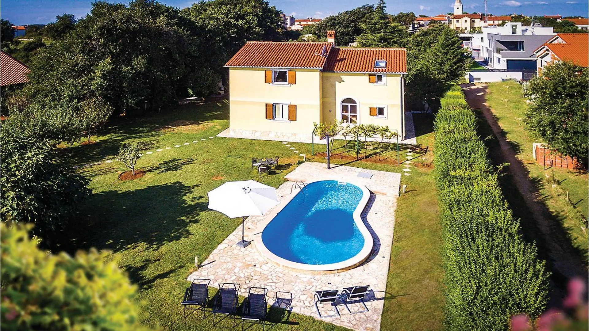 3 Bedroom Cozy Home In Liznjan