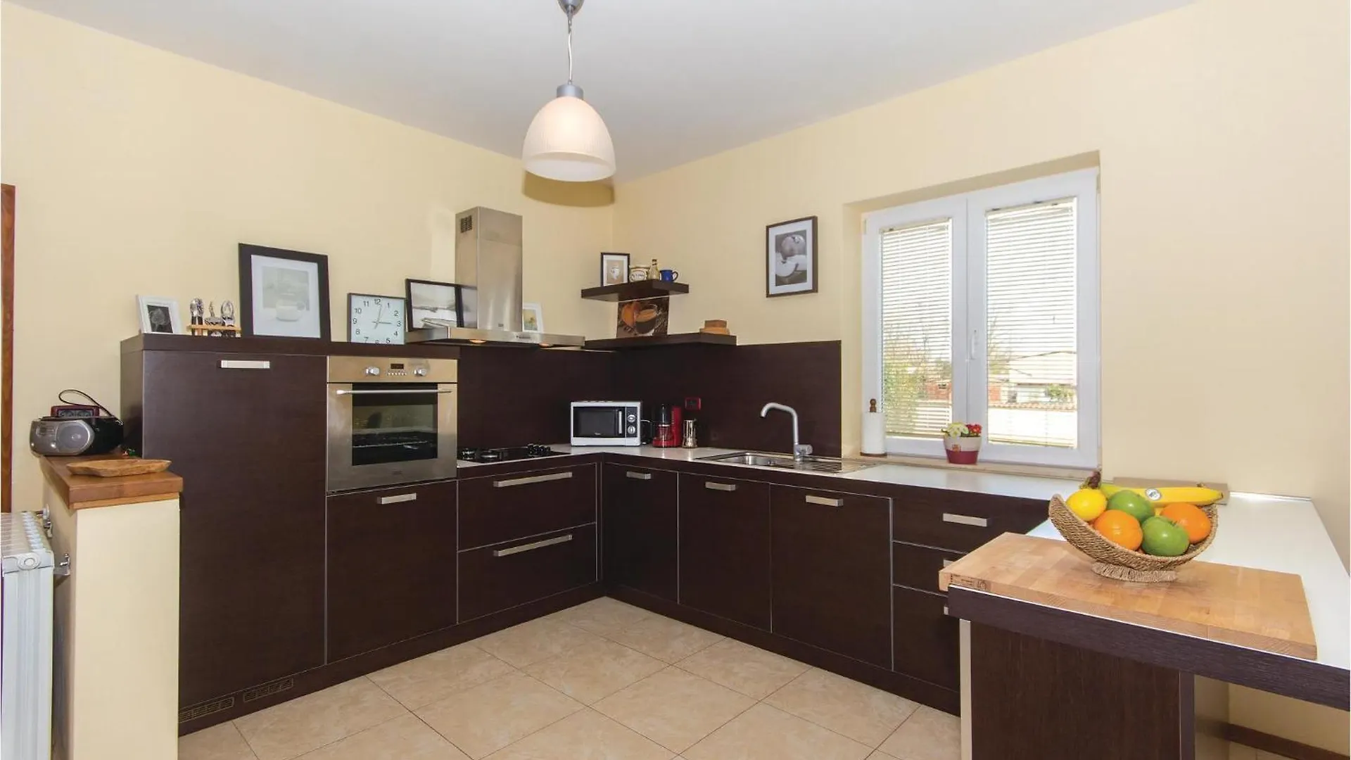 3 Bedroom Cozy Home In Liznjan