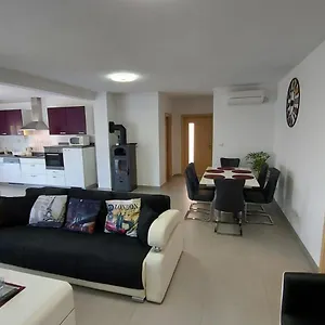  Appartamento Bora